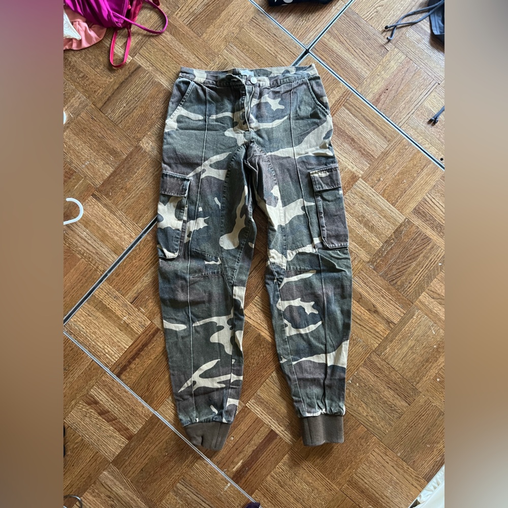 Distressed Camo Joggers/Cargos